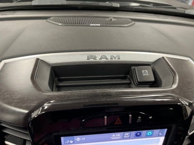 2022 RAM Ram 2500 Big Horn 4x4 Crew Cab 64 Box